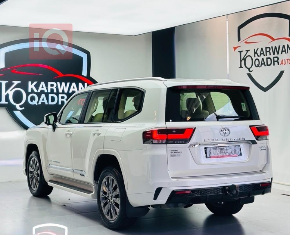 تويوتا لاندكروزر